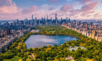 Das Bild zeigt den Central Park in New York von oben.