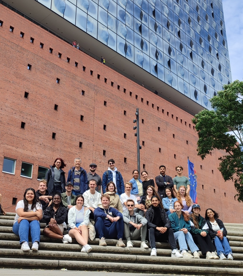 European Summer School 2024, in front of the music hall „Elfi“ in Hamburg